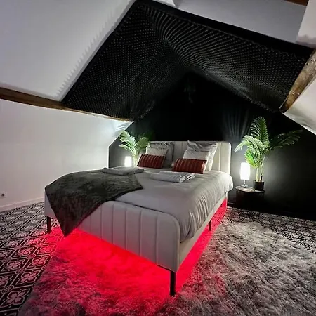 Black Love-Room - Balneo - Cinema Souppes-sur-Loing Extérieur photo