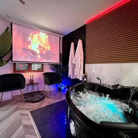 Black Love-Room - Balneo - Cinema Souppes-sur-Loing Extérieur photo