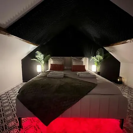 Black Love-Room - Balneo - Cinema Souppes-sur-Loing Extérieur photo